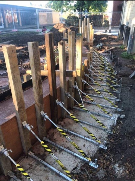 concrete edge formwork using MacketBracket