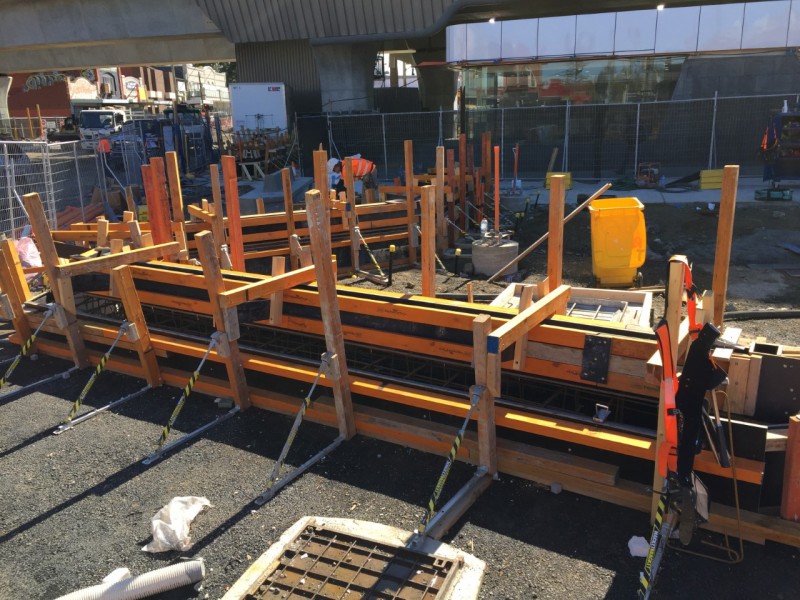 concrete foundation wall formwork with MacketBracket